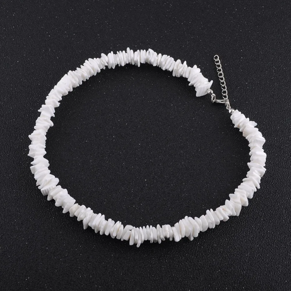 Bohemian Hawaii Puka White Clam Chips Shell Necklace Irregular Chips Seashell Choker Necklace Summer Beach Statement Jewelry