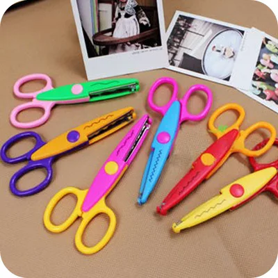 12 Pcs Handmade DIY Album Lace Scissors Photo Cardboard Pattern Safety Scissors Cartoon Waves Sawtooth Semicircle Hand Lens