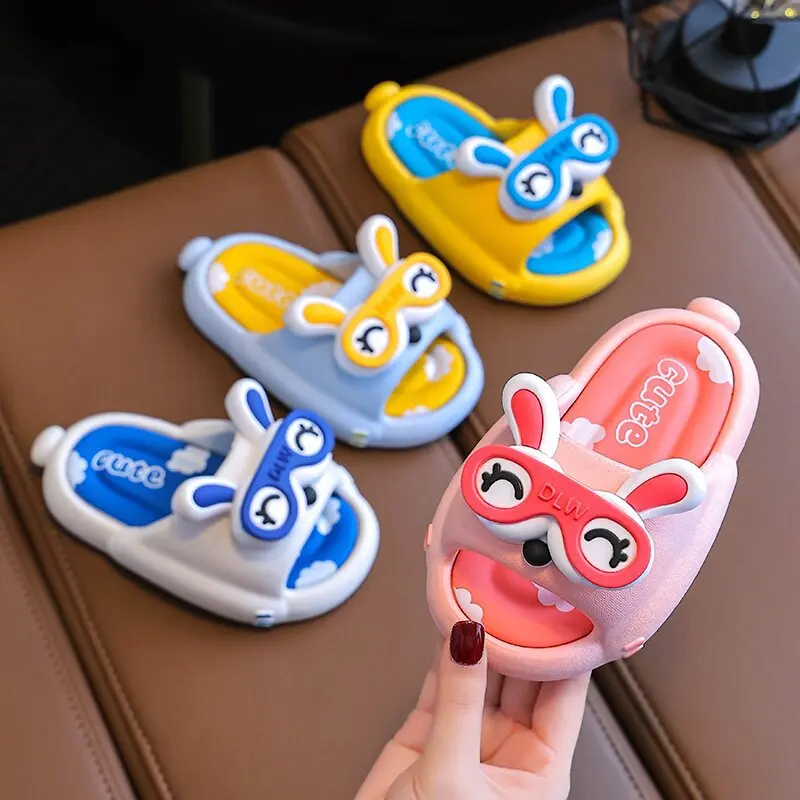 Cute Cartoon Children\'s Slippers Breathable Anti-Slip Soft Bottoms Summer Baby Boys and Girls Bathroom Shower Room Slipper