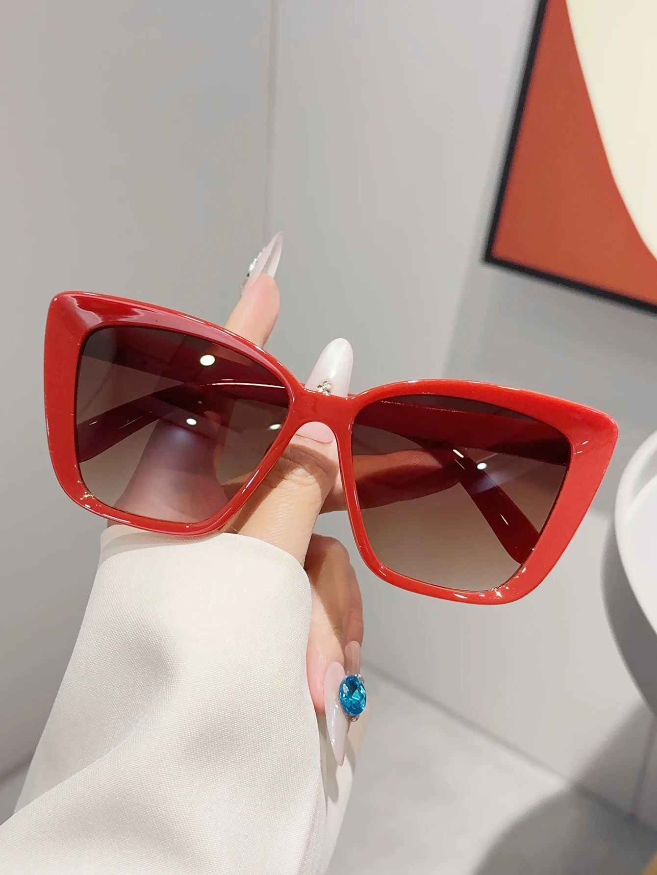 1-teilige Cat-Eye-Sonnenbrille im Retro-Stil, modische und hochwertige Damen-Sonnenbrille, geeignet für den Urlaub am Meer – Detail 2