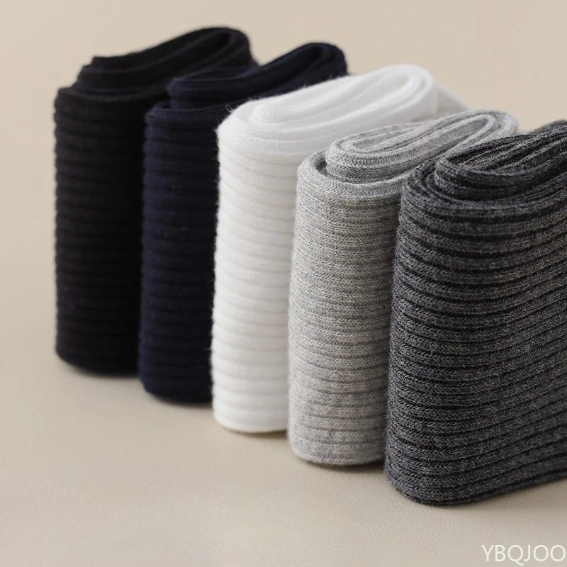 5 أزواج من الجوارب الرجالية المصنوعة من القطن الخالص للخريف ذات الأنبوب المتوسط بإبرة مزدوجة ماصة للعرق ومضادة للبكتيريا جوارب قطنية رياضية