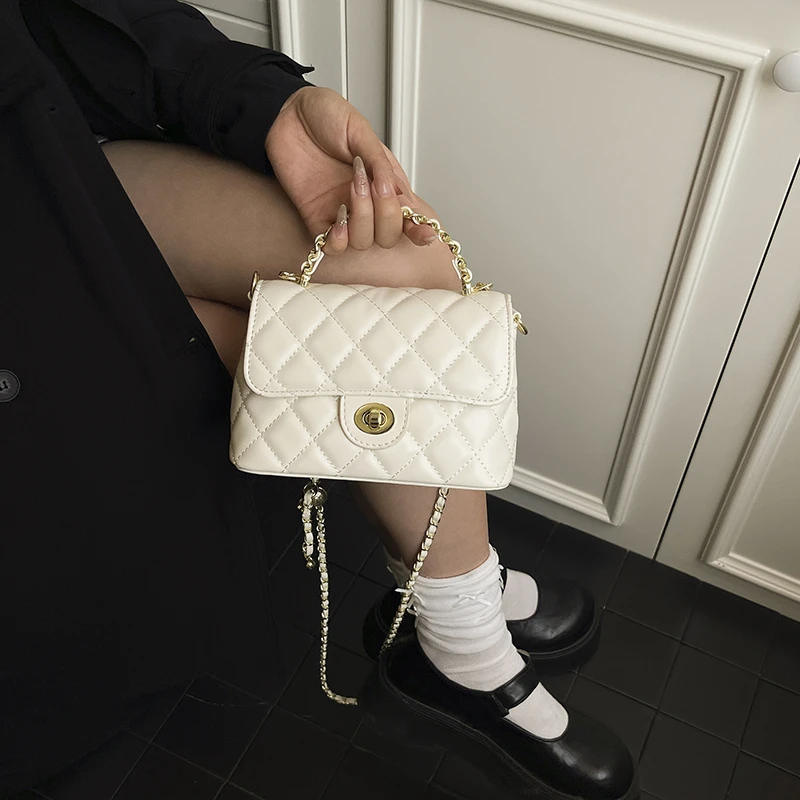 

Luxury Minimalist Vintage Leather Crossbody Bag For Women High-End With Large Capacity Trendy Design Solid Color