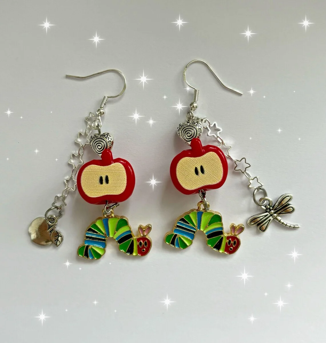 Pendientes The Hungry Caterpillar - Maximalismo hecho a mano con cuentas Juminocore Statement Jewelry Fairycore Cluttercore Whimsical