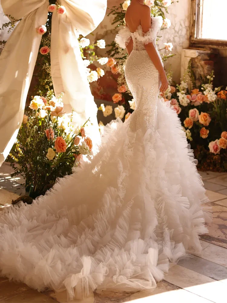 أنيقة الحبيب الخرز بلا أكمام تول حورية البحر الطية فساتين الزفاف أثواب الزفاف حسب الطلب