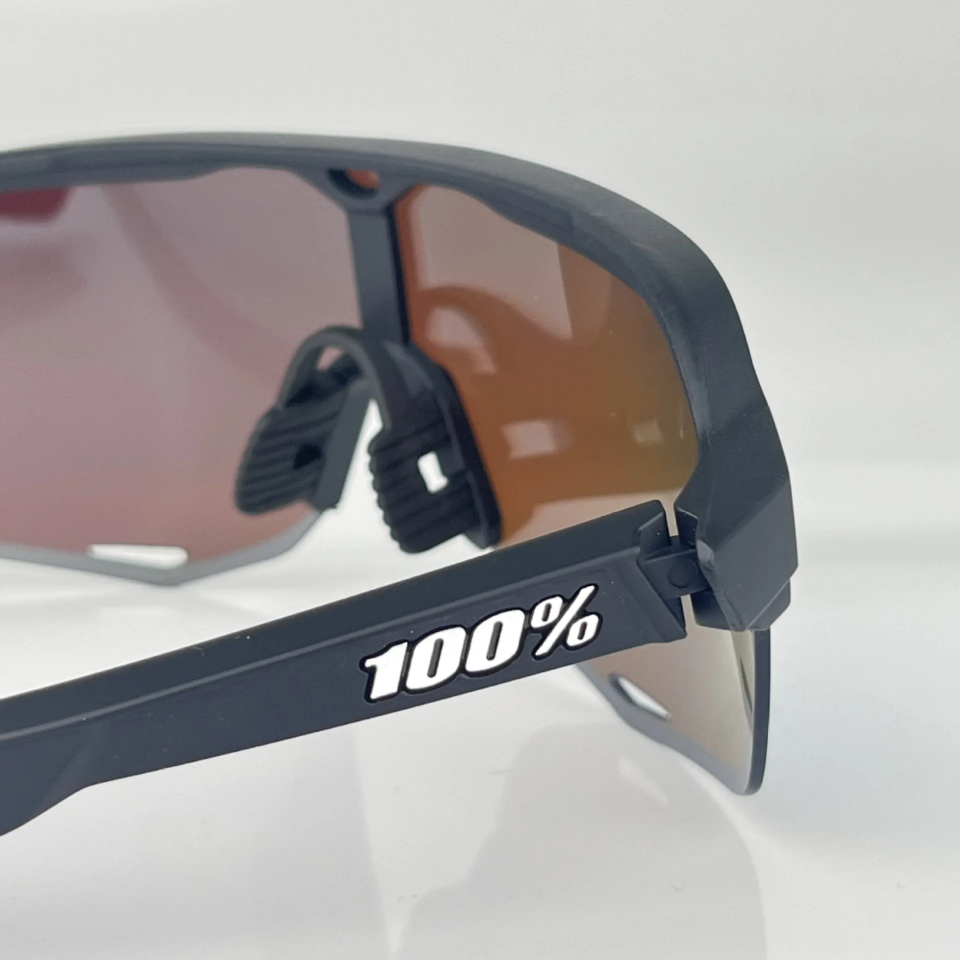 ​ ​ نظارات ركوب الدراجات الفاخرة للجنسين لتسلق الجبال والجري في الهواء الطلق والرياضة والدراجات الشمسية المقاومة للرياح والحماية من الأشعة فوق البنفسجية ​