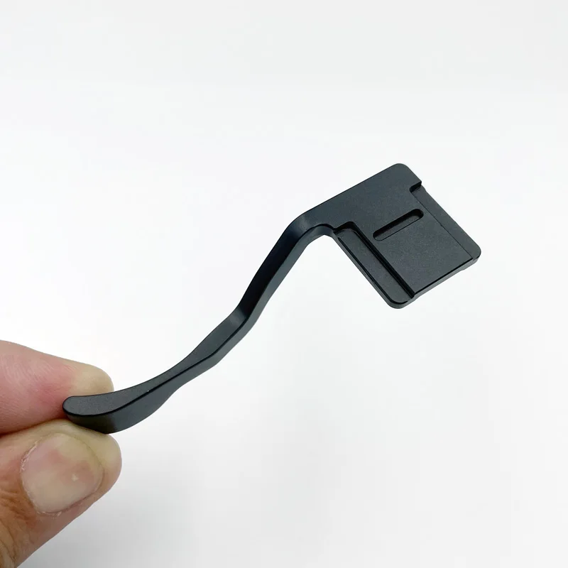 قبضة الحذاء الساخن من Thumbs Up لكاميرا Nikon ZFC