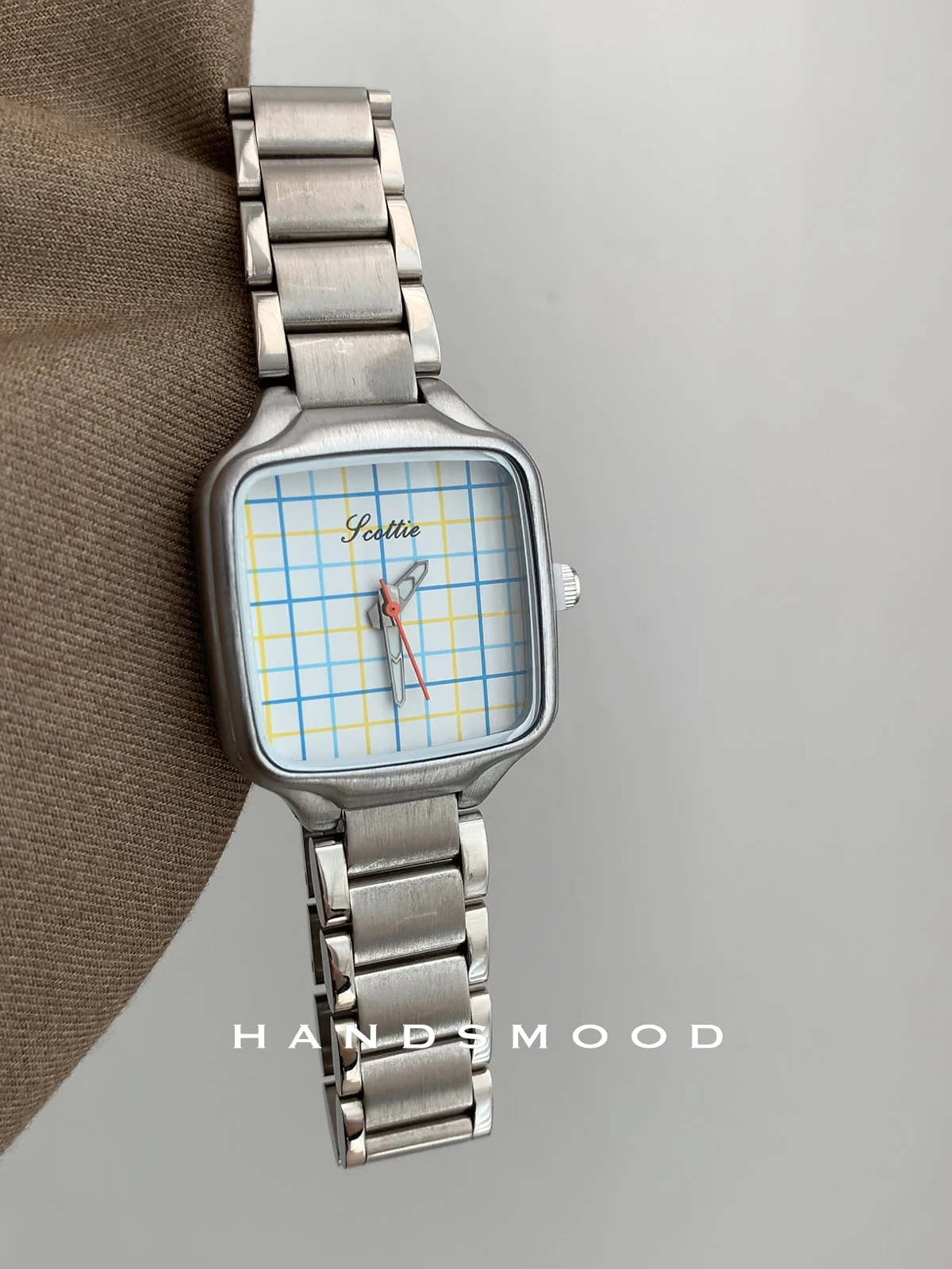 Nieuw elegant dameshorloge, blauw geruit vierkant ontwerp, Koreaanse stijl, modieus, verfijnd, casual en veelzijdig.