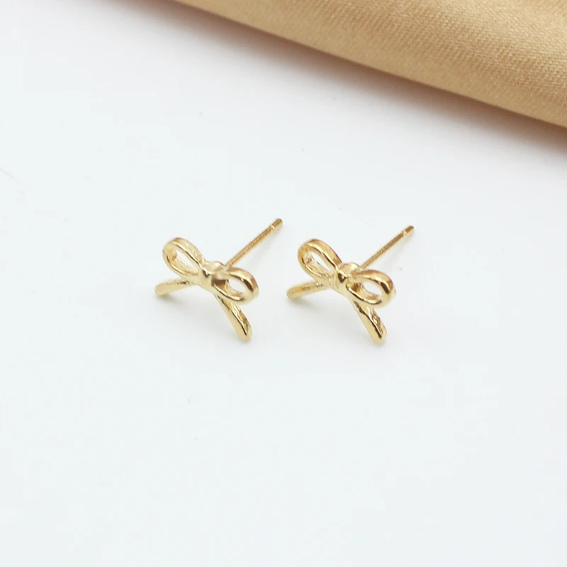 Gold Color Hollow Bowknot Stud Earring for Women Minimalist Simple Mini Brincos Wedding Alloy Ear Jewelry Christmas Gift