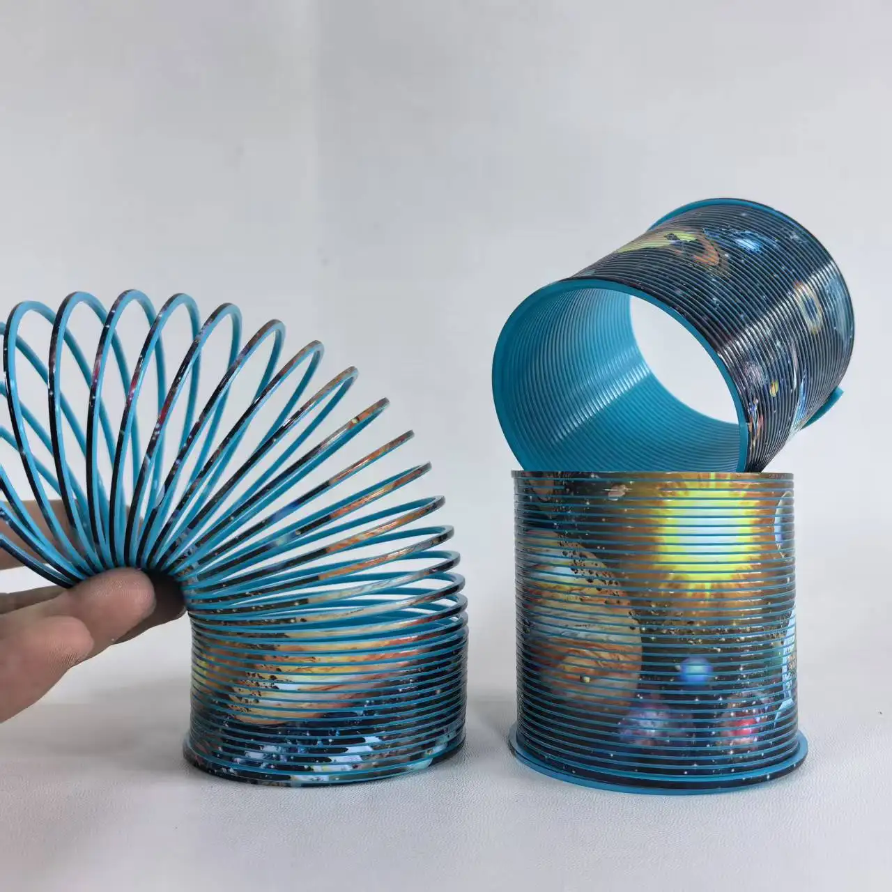 1/3/6pcs Blue Planet Rainbow Spring Toy, Stretchable & Stackable. Ideal Gift & Carnival Prize.