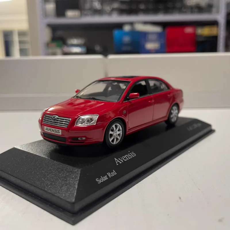 Minichamps Diecast Scala 1:43 Avensis 2002 Berlina Lega di Simulazione Modello di Auto Collezione Ornamenti Display Statico Regalo di Festa