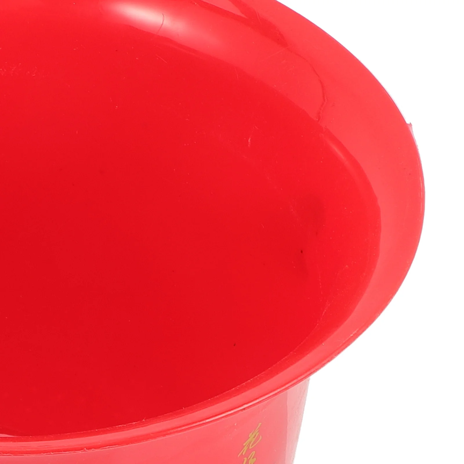 

Durable Household Spittoon Night Urine Pot Portable Plastic Potty for Elderly Stable Bottom Design Leakproof Lid Convenient Use