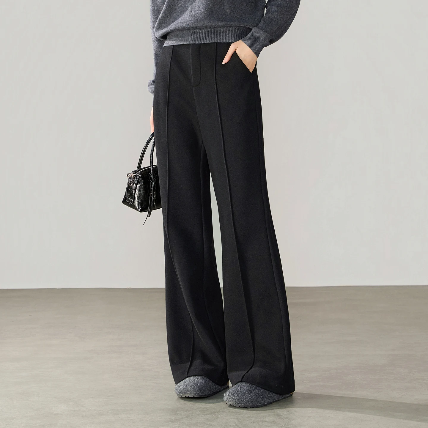 SENTUBILA Women's Flared Pants 2026 Knitted Fleece Lined Warm Trousers Autumn Winter Elastic Back Waist Commute Pants 164KE8808