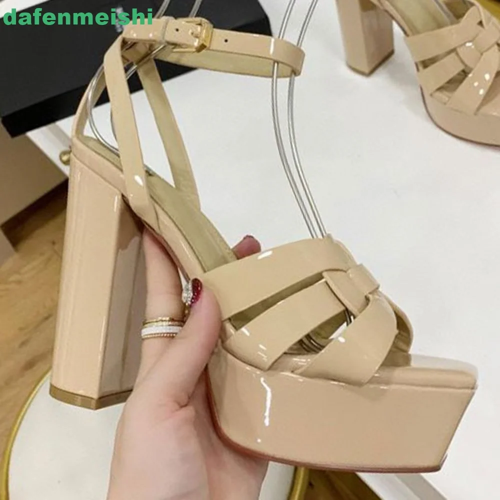 

Super High Chunky Heel Square Toe Platform Fashion Sandals Cross Strap Patent Leather Women Sandals 9.5Cm/12.5Cm Summer Sandals