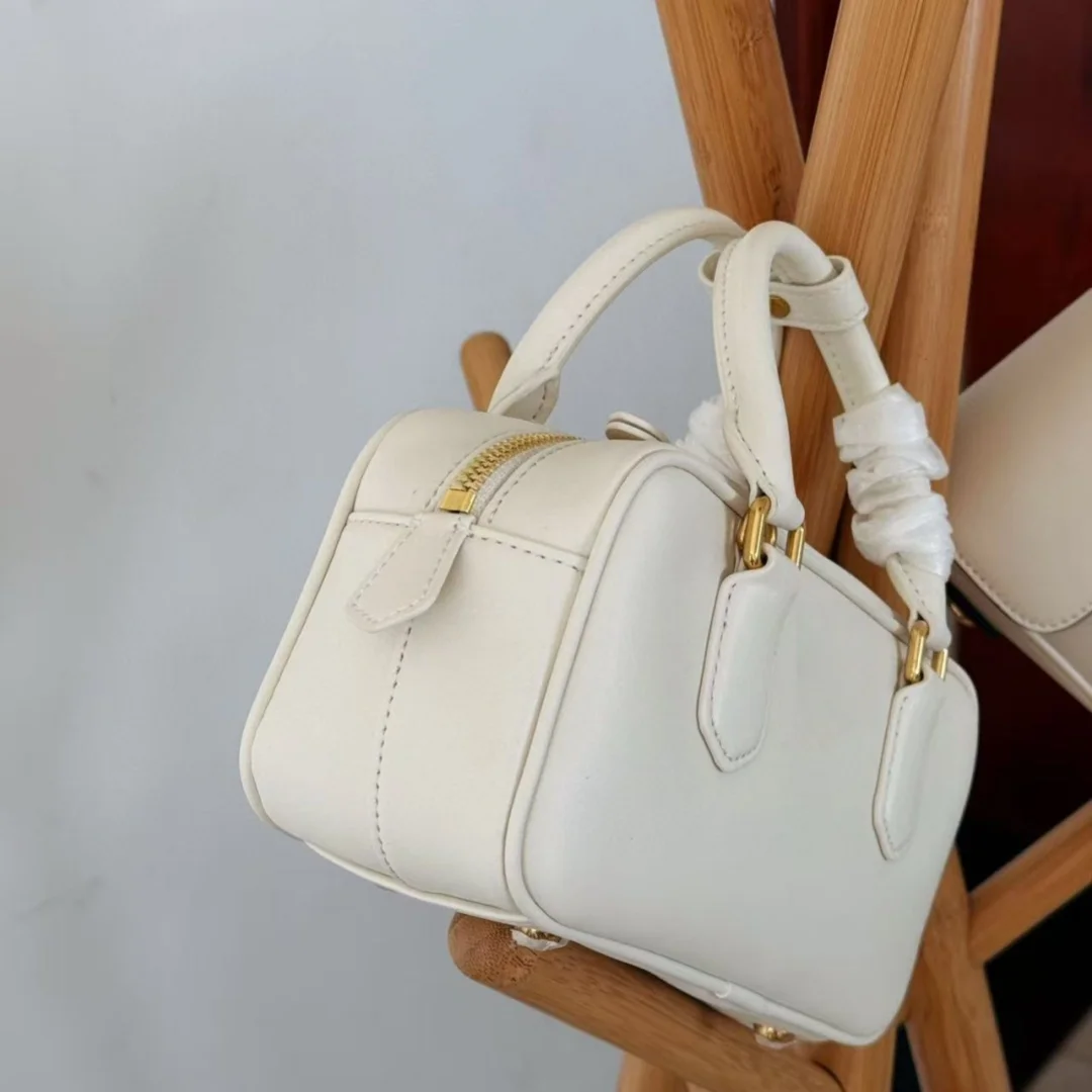 

Real Leather Boston bowling Women's bag 2025 new summer niche design shoulder slung portable pillow Bags for women