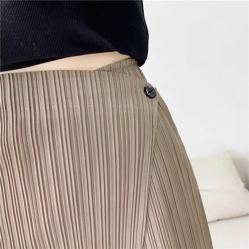 Miyake Style Women Pleated Solid Color Ankle-length Pants Elastic Waist Wide Leg Straight Female Trsouser Loose 2025 Summer