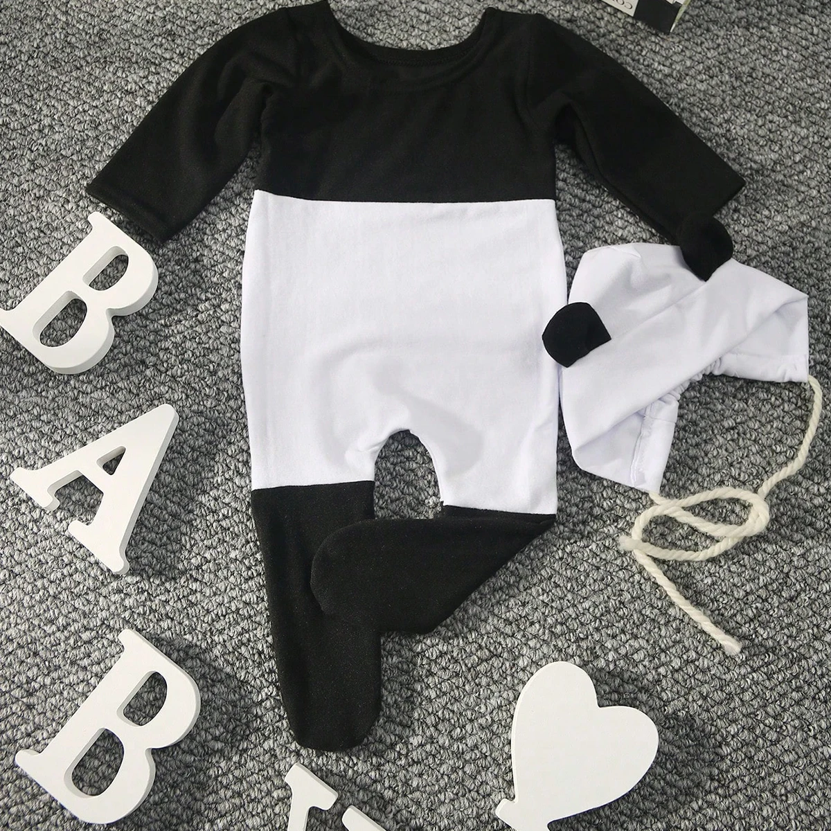 Ylsteed Black White Newborn Panda Outfit for Photo Shooting Teddy Bear Hat and Footie Romper Newborn Boy Photoshoot Outfits