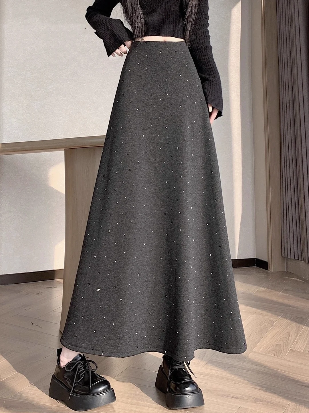 

Женская длинная расклешенная юбка-трапеция с высокой талией, утепленная флисом, для осени и зимы, для офиса, из ПВХ-материала