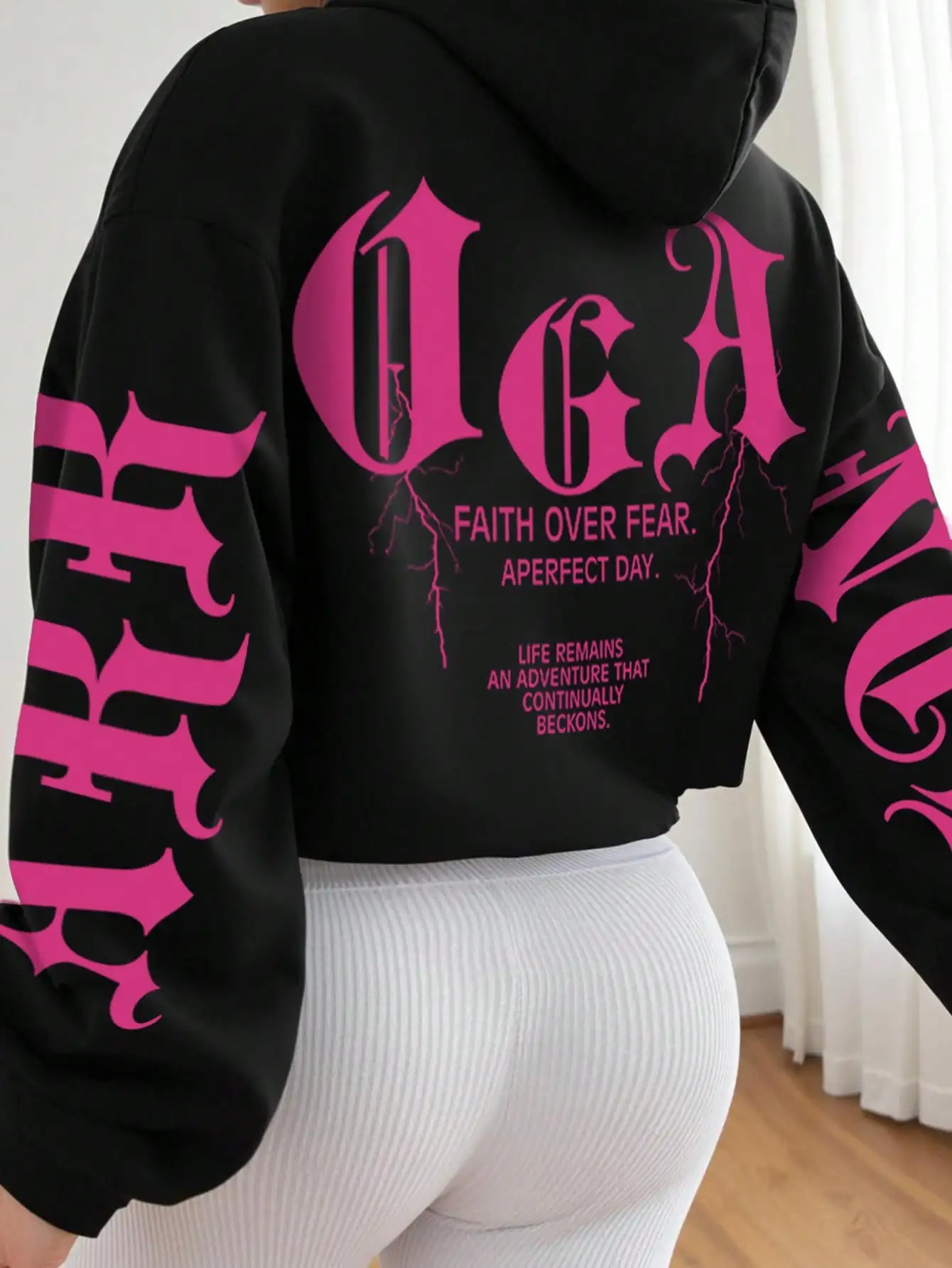 

Black Cropped Hoodie with Bold Pink Gothic Letter Print, Loose Fit for Fall Winter