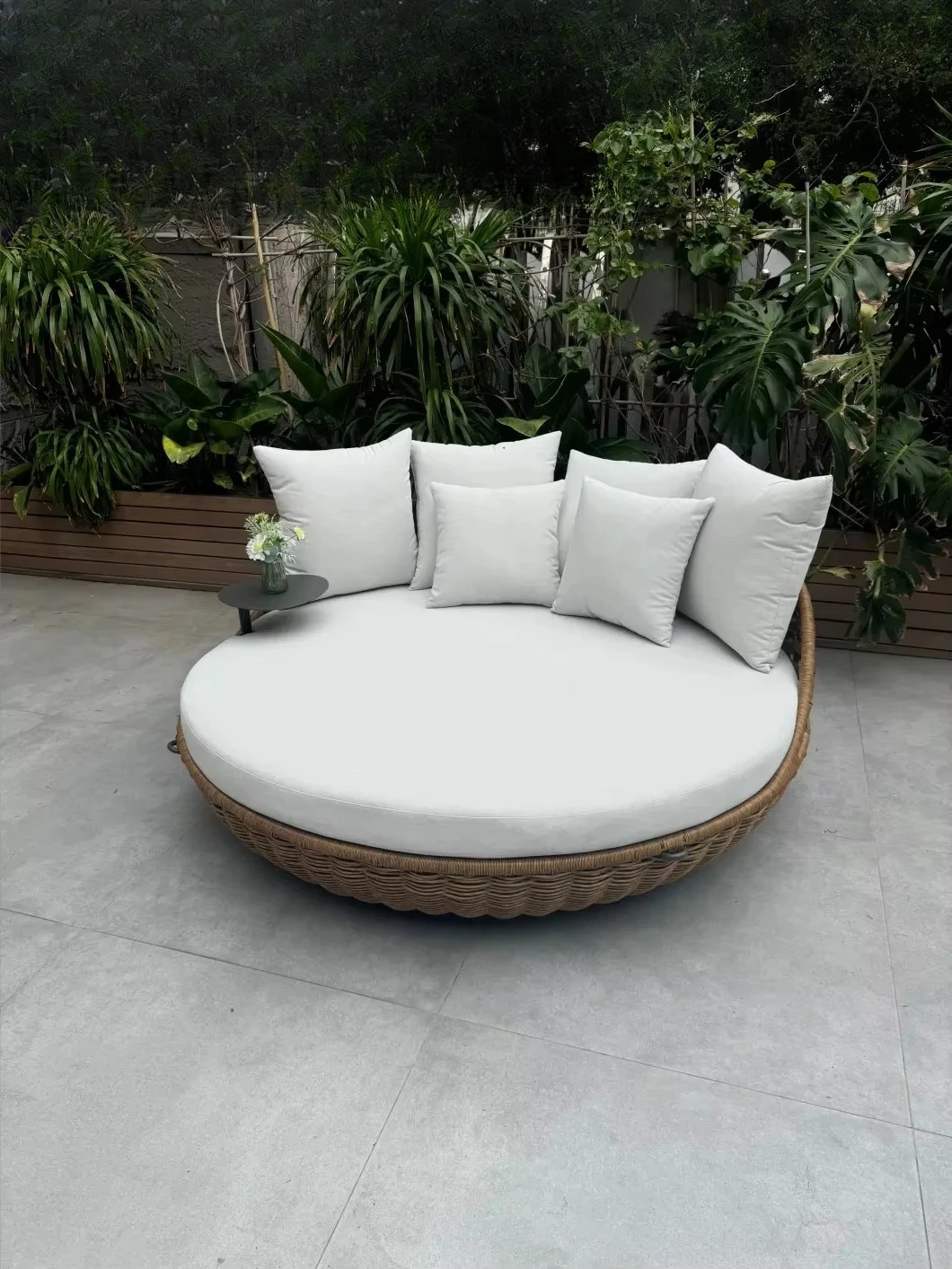 

Luxury Elegant Modern Rattan Sun Bed Aluminum Frame Pool Lounger Chair With Canopy For Outdoor Garden Hotel Leisure Use