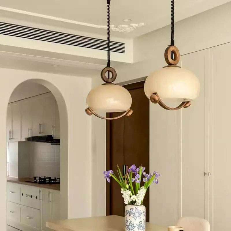 

Vintage mushroom restaurant pendant light, bar counter, vintage solid wood study, bedroom, deep shrinking French style light