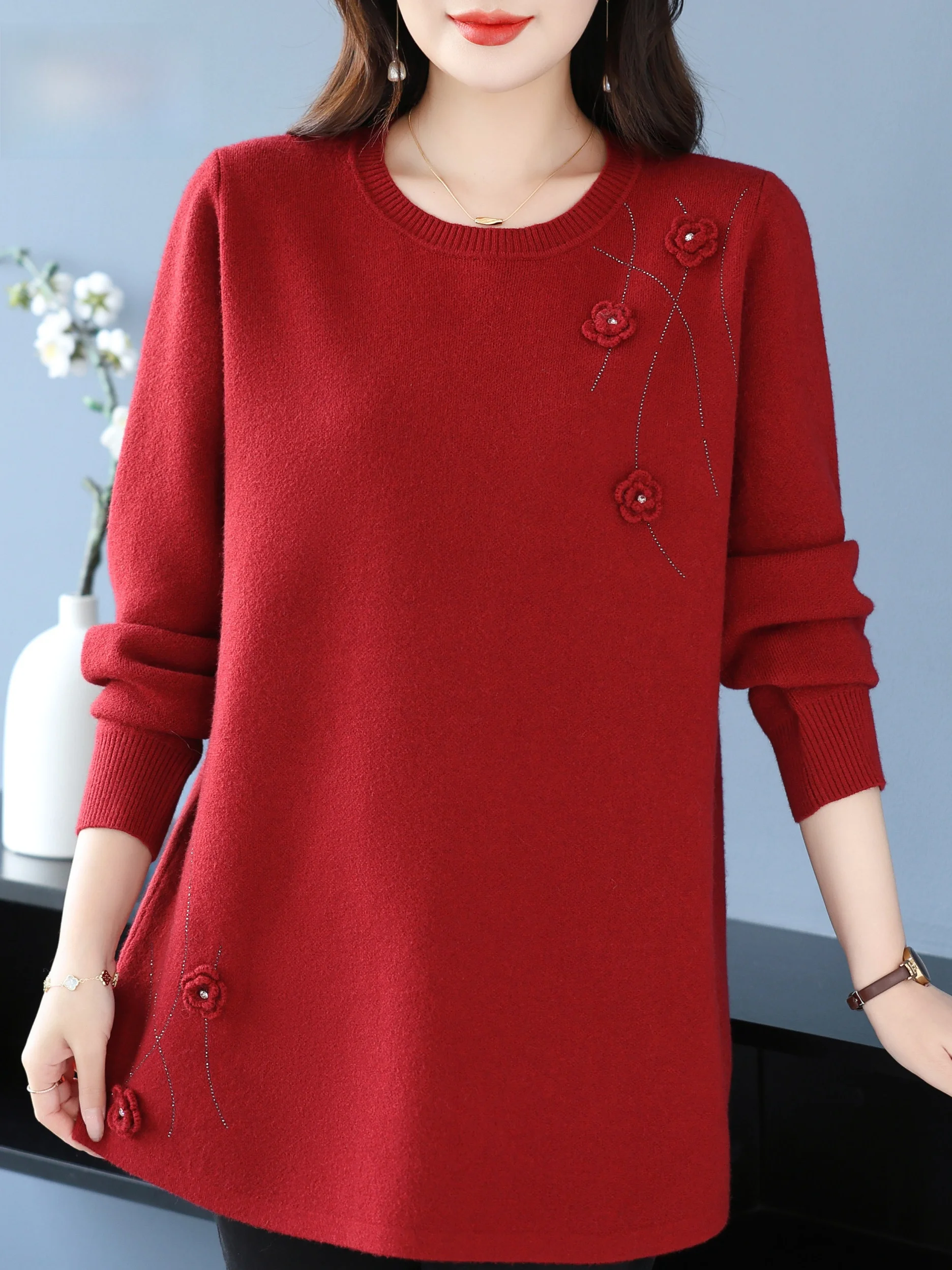 

Осенне-зимний свитер свободного кроя с вышивкой цветов и круглым вырезом для женщин среднего и старшего возраста, теплый базовый топ