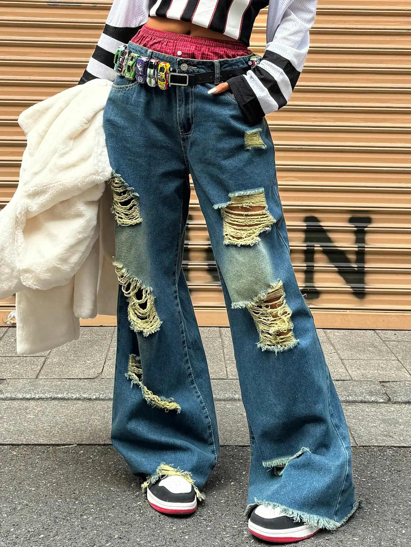 Women's High Waisted Wide  Leg Jeans 2025 Trendy Color  Contrast Ripped Distressed Denim Button  Front Full  Length Pants
