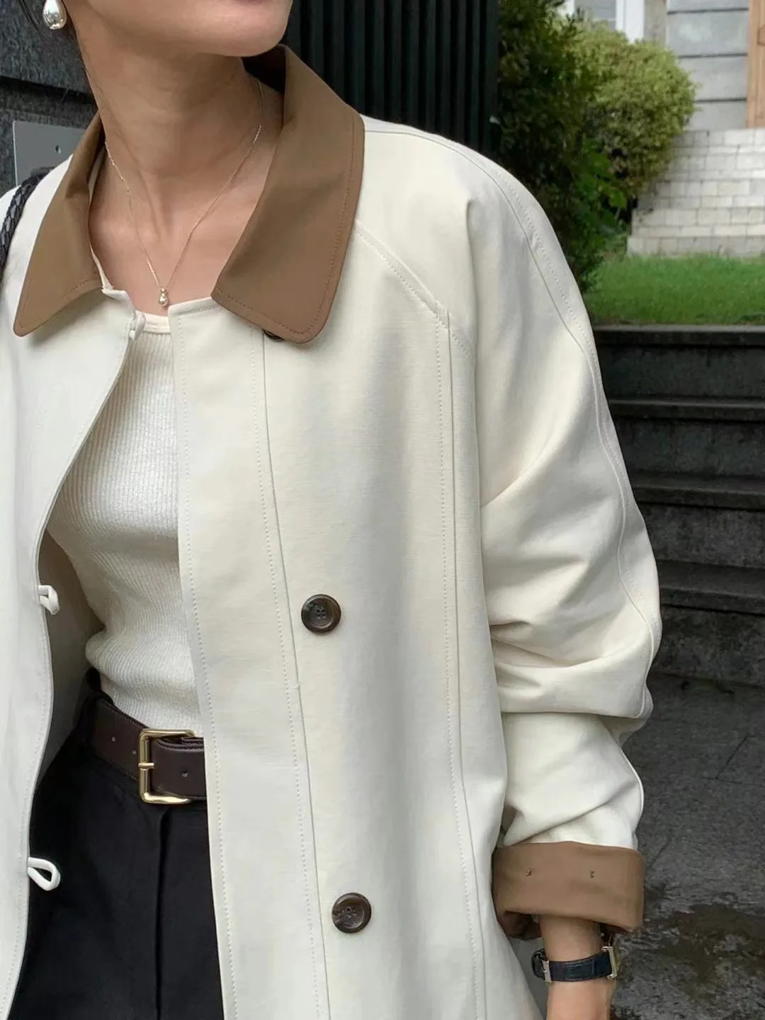 سترة واقية عالية الجودة مرقعة ملونة للنساء على الموضة الكورية معاطف واحدة الصدر أنيقة ملابس الشارع الشهير