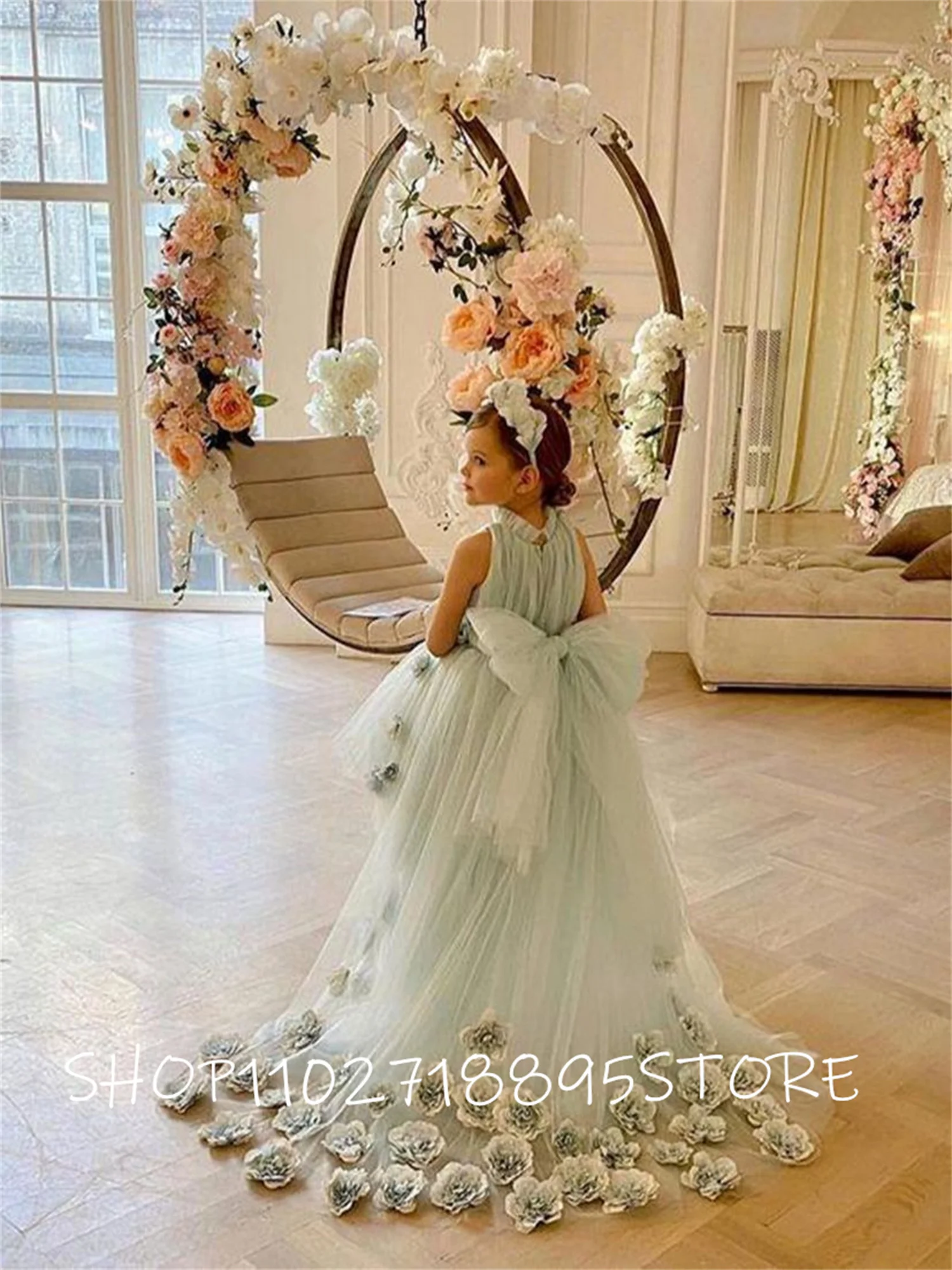 

New Lace Tulle Cupcake Flower Girls Dresses with High Neck Crystal Sash Little Birthday Party Gown Lace