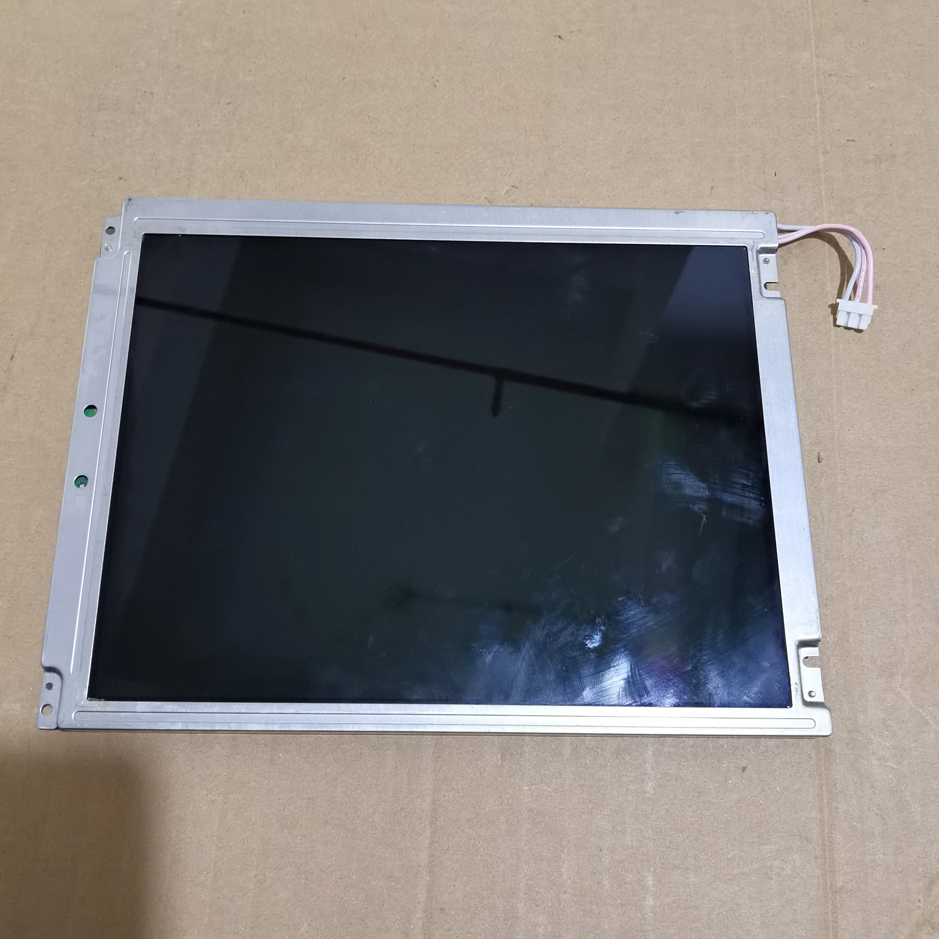 Original 10.4-inch 640 * 480 NL6448AC33-27 industrial display screen