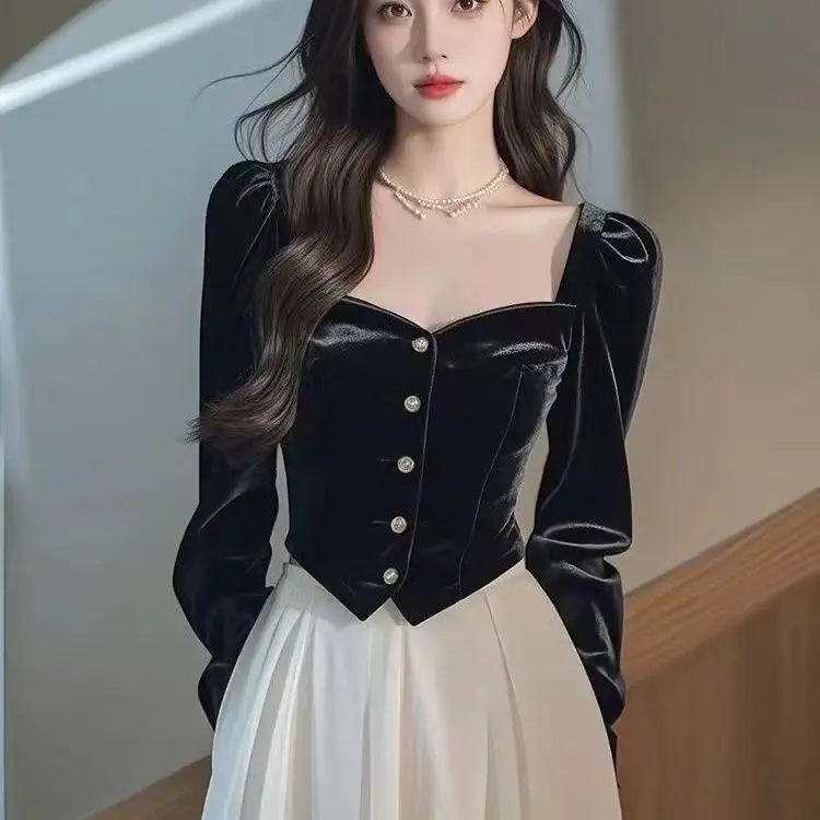 หรูหราภาษาฝรั่งเศสคํากํามะหยี่สีฟ้าเสื้อสแควร์สีทึบเสื้อผู้หญิง Slim Single Breasted Tops ฤดูใบไม้ร่วง Royal สไตล์ Office Lady