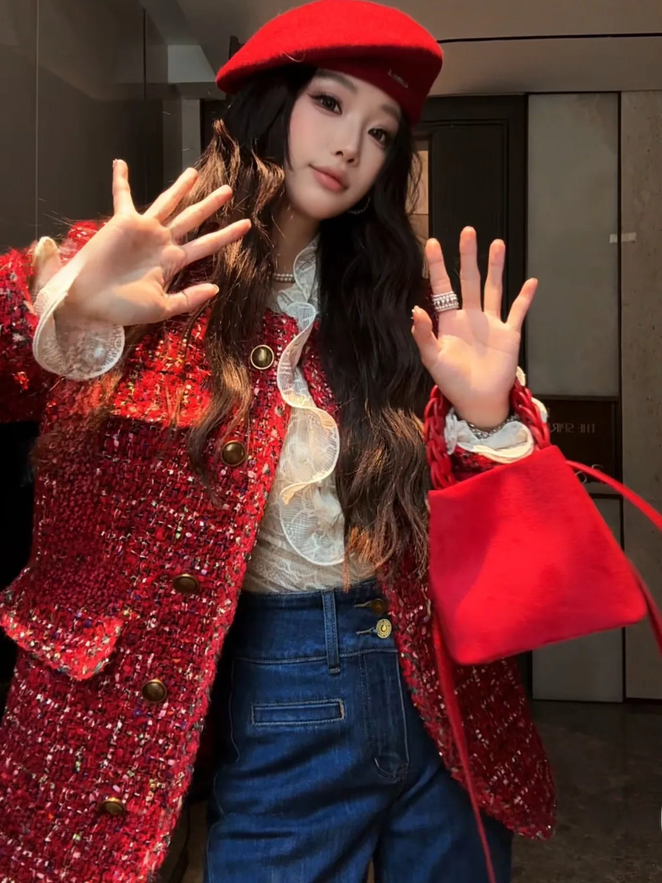 

Новинка! Красная хлопковая куртка средней длины Tagkita: уникальный дизайн, антивозрастной эффект, модный тренд для женщин, весна 2026