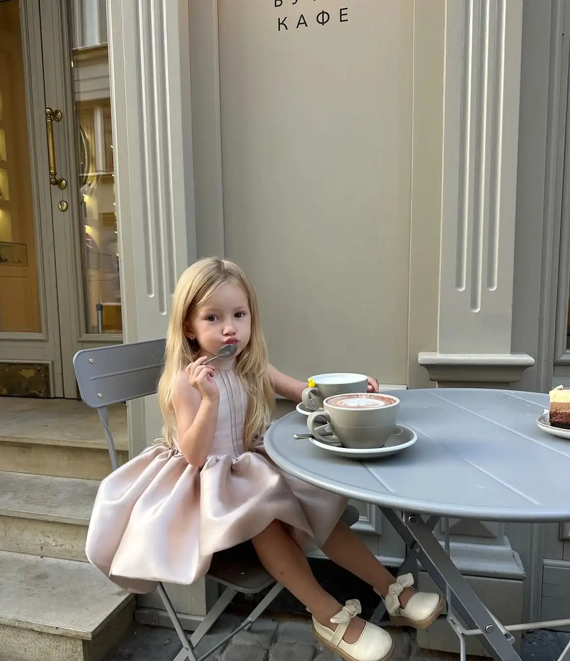 Beige Halter Gala Dress for Girls Satin Birthday Party Ball Gowns Short Flower Girl Dress Knee Length Girls Pageant Dresses Kids