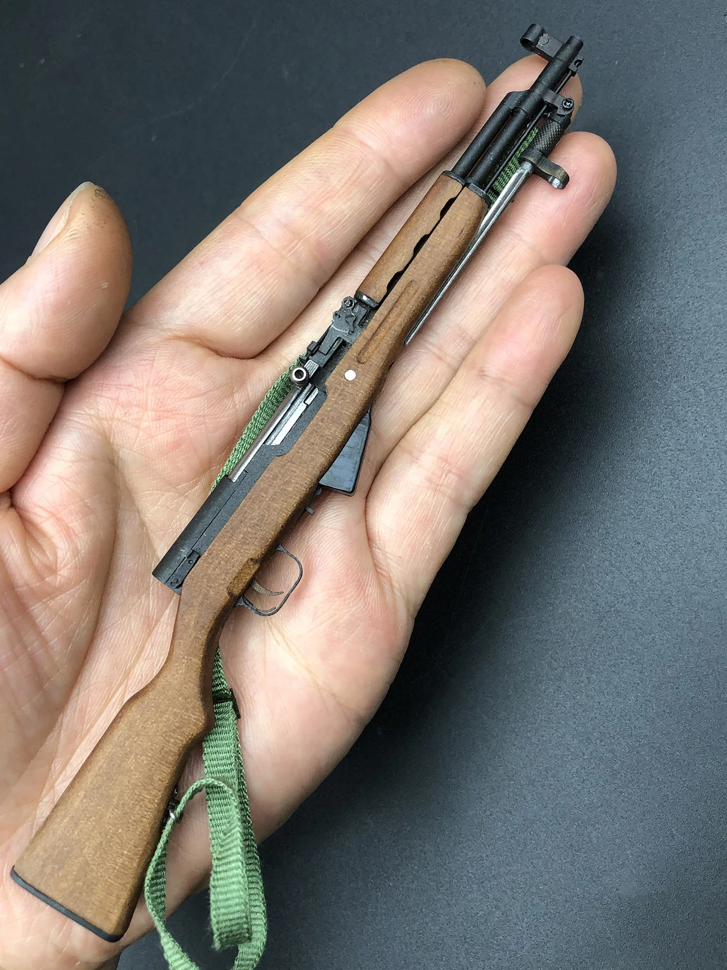 1/6 Scale Miniatures Paratrooper Rifle Model Handmade Wood Metal Detachable Chinese Type 56 Semi-Auto Rifle Bayonet