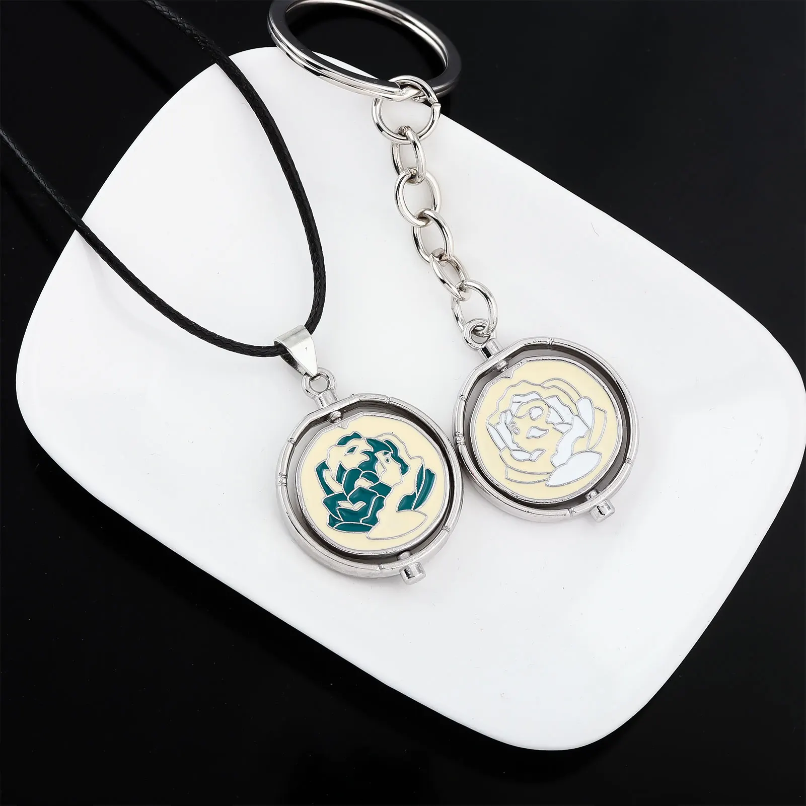 Game Jinx Blue Rose Rotatable Cosplay Necklace Halloween Party Cosutmes DIY Stuff Arcane Season 2 Backpack Pendant Fans Gifts