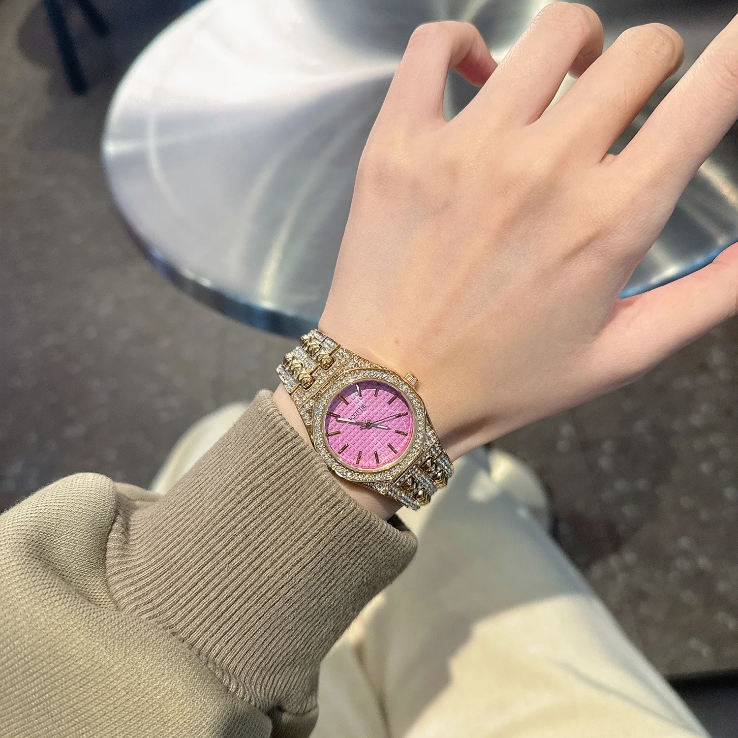 Top Brand New Fashion Women's Quartz Watch Princess Style Full Diamond Luxury Girl's Watch Personality Niche Casual Watch Gift