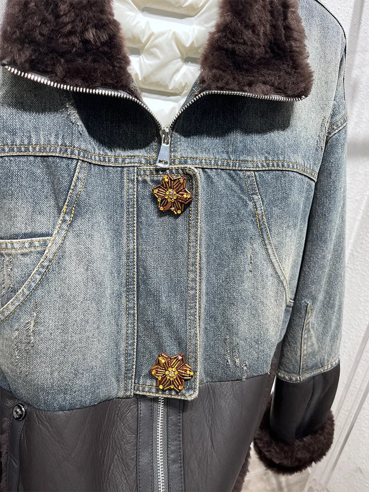 秋冬の女性のデニムホワイトダックダウンコート天然本物のラム羊の毛皮の襟付き女性アウター高級女性ジャケット