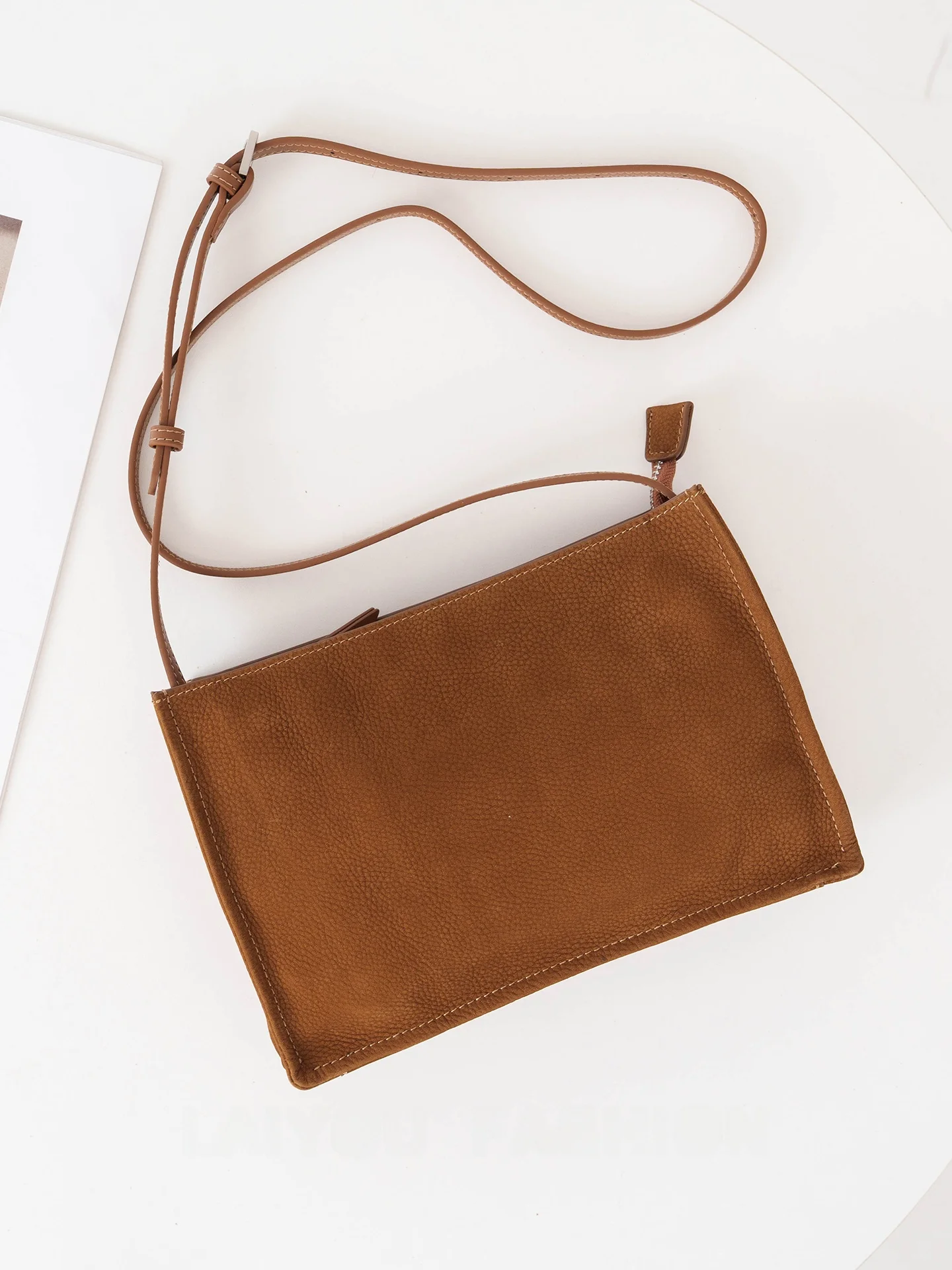 

Casual Chic Top Layer Cowhide oulder Bag Versatile Commuter Crossbody Bag Trendy Matte Fini Simple Luxury Ladies Bag