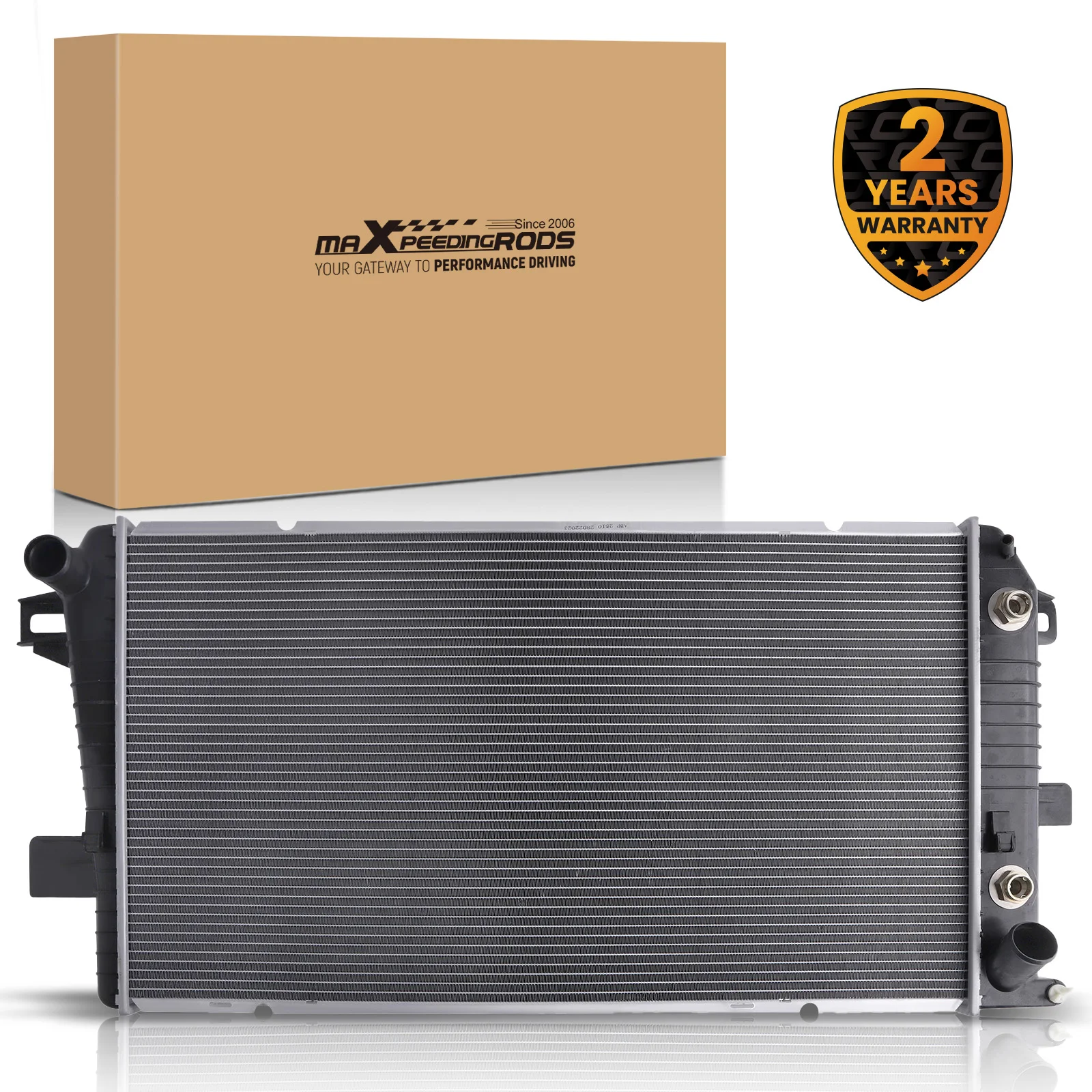 Plastic Tank Radiator for GMC Sierra Silverado 2500HD 3500 6.6L 2001-05 CU2510
