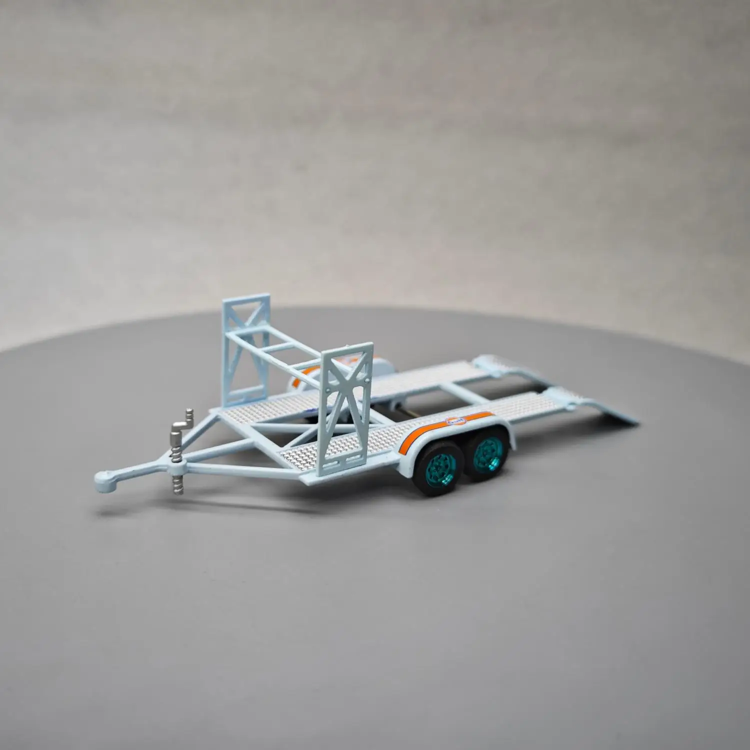 

Green Light 1:64 Series Car Trailer - Gulf Oil Green MachineMetal Boy Model Children's Toy Collection Hot Selling