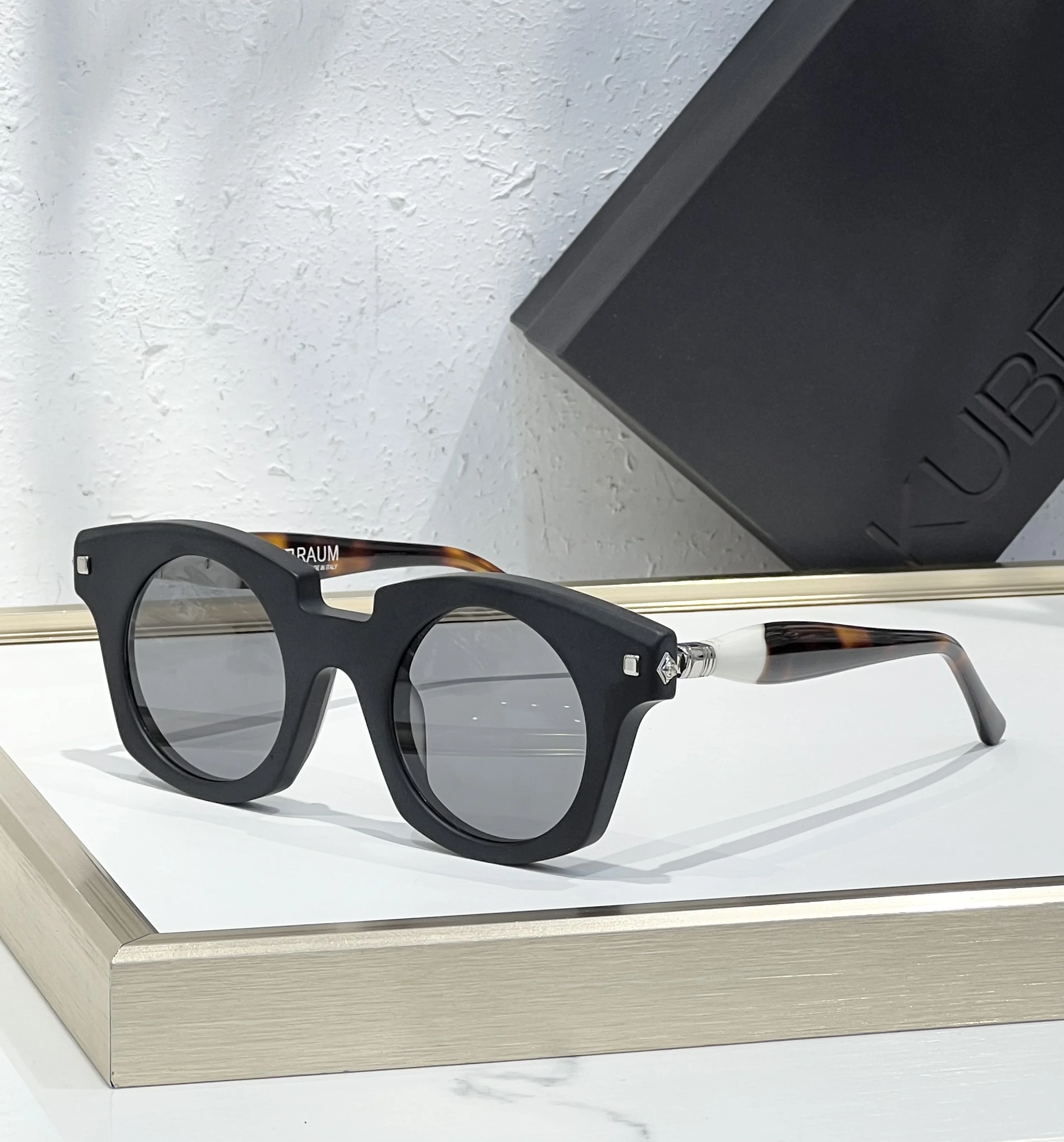 

KUBORAUM Maske J6 Oval Thick Acetate Germany Designer Sunglasses Men Ladies Handmade Fashion Ins Uv400 Outdoor Eyeglasses +Box