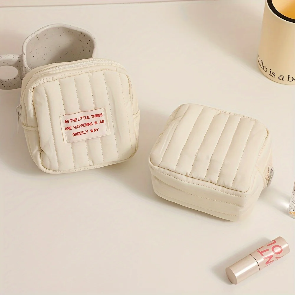 1 Pc Mini Simple Sanitary Napkin Zipper Pouch, Lightweight Clutch Storage Bag, Portable Lipstick Bag