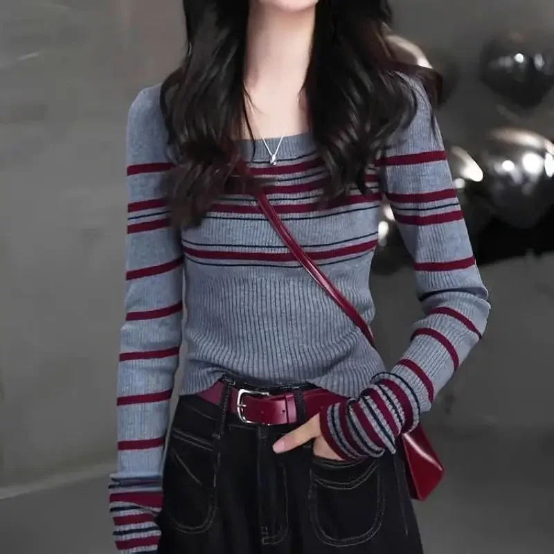 

Модный женский полосатый свитер с длинными рукавами контрастных цветов, вязаный свитер, новый предмет, универсальная основа с блокировкой мяса XQ472
