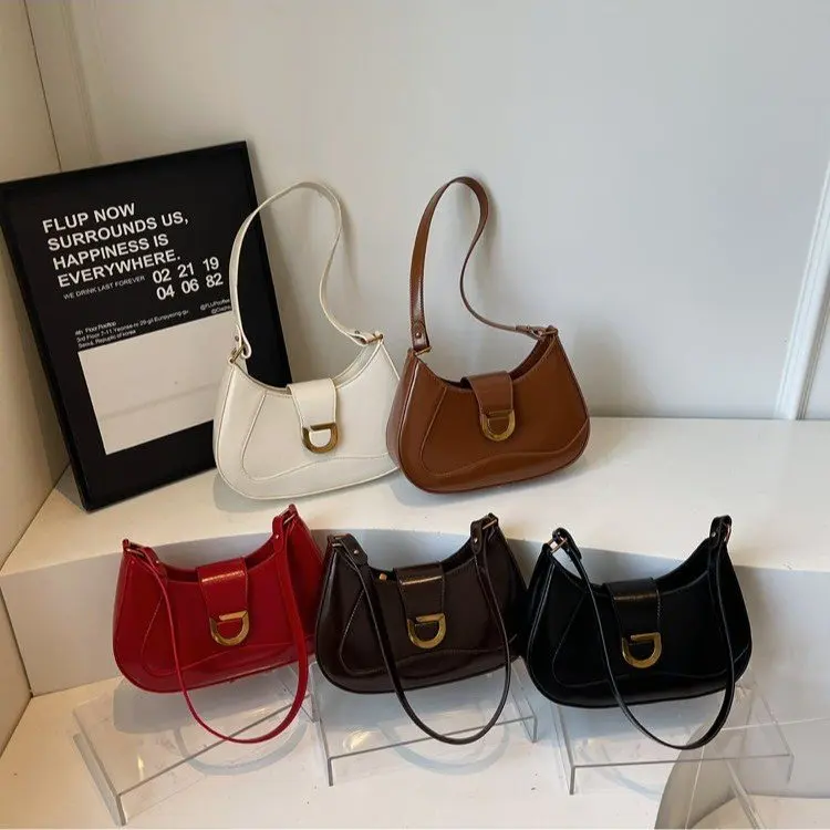 

2026 New High-value and High-texture Shoulder Bag Solid Color Light Luxury Daily Messenger Bag Simple Underarm Bag