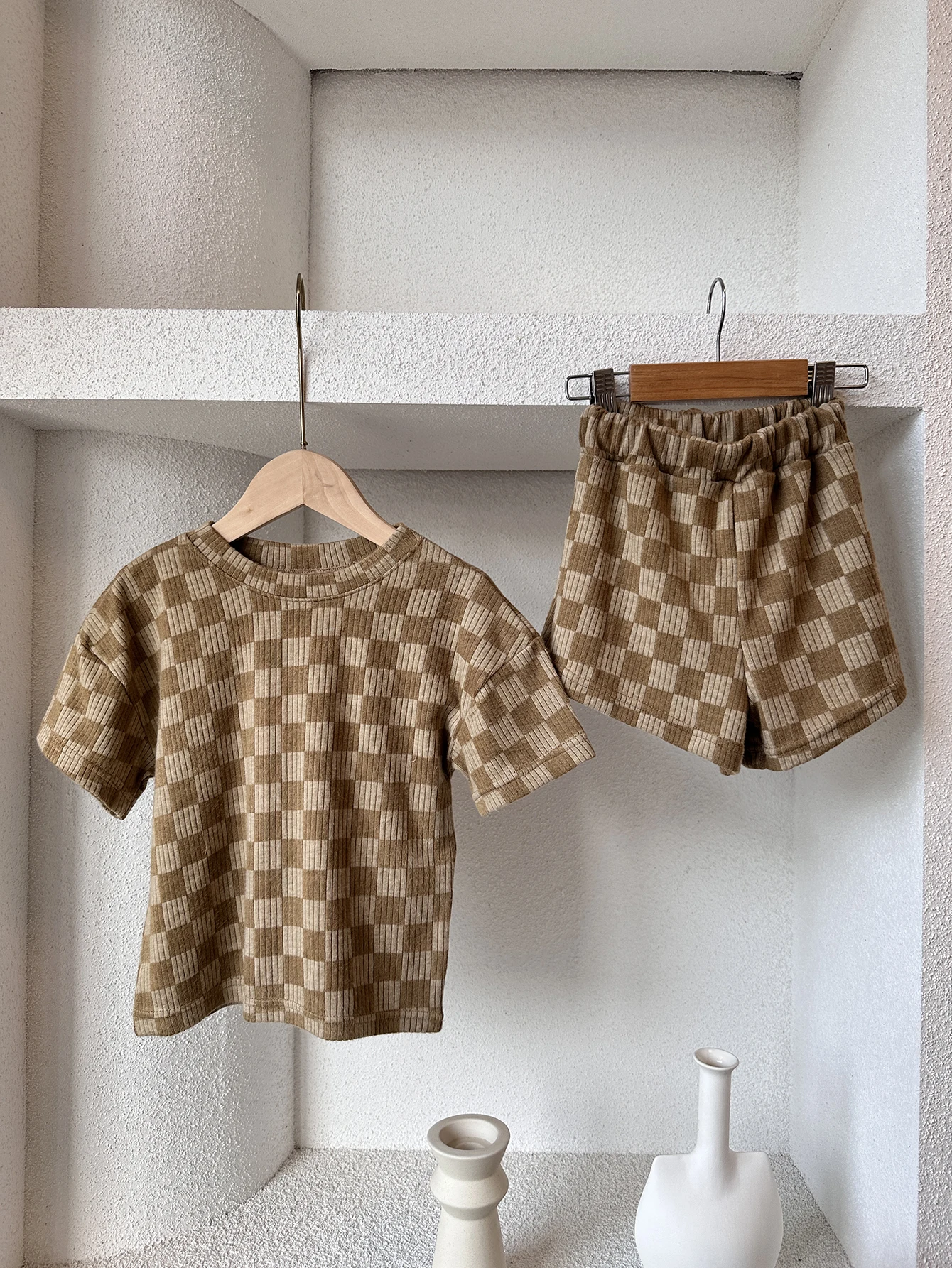 2 pcs Summer baby retro outfits plaid top and shorts Loose neutral short sleeved set kids neutral clothes