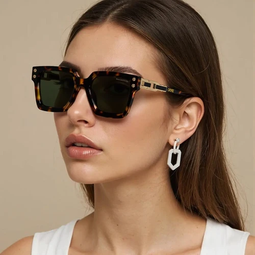 Imagen 1 del producto CH Gafas de sol cuadradas de gran tamaño, montura de PC modificada para la cara, lentes TAC UV400, colores clásicos, gafas de moda ligeras