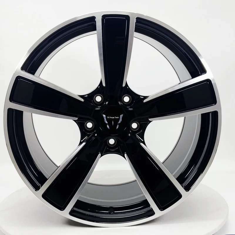 

Прямые продажи с фабрики, настраиваемые ступицы пассажирских колес из кованого алюминиевого сплава различных размеров с глянцево-черным краем