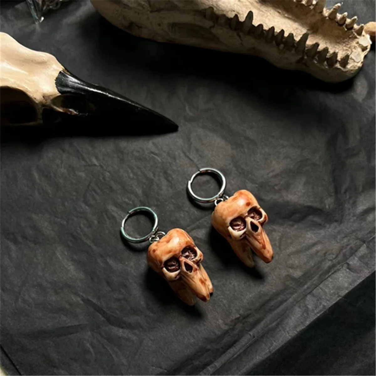 Gothic Punk Style Dark Horror Jewelry Skull Earrings Halloween Handmade Skull Tooth Hoop Earrings Resin Dangle Women Gift