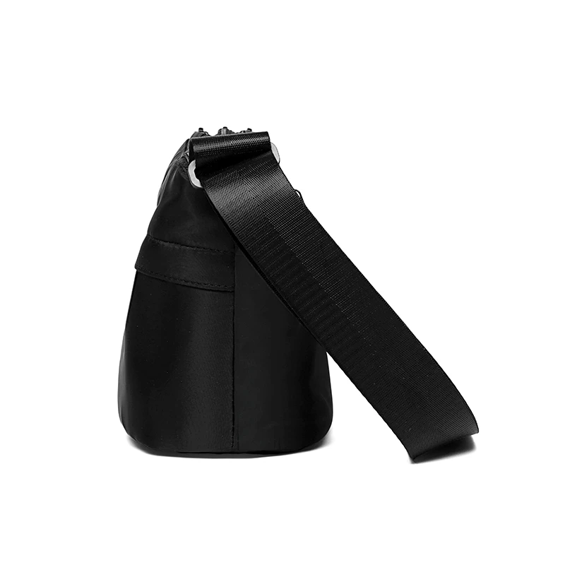 حقيبة جلدية للرجال عبر الجسم عصرية 2025 حقيبة نايلون جديدة حقيبة كتف غير رسمية للطلاب حقيبة أعمال رجالية عصرية