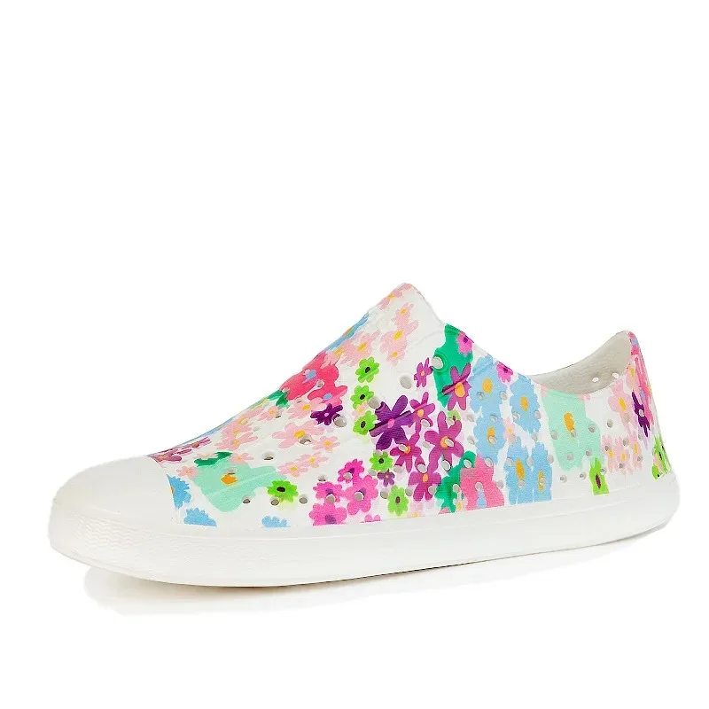 

Дышащие болотные сандалии Baotou для мальчиков и девочек, удобные детские высококачественные детские крокодилы с распылением, повседневные пляжные дорожные сандалии для пар