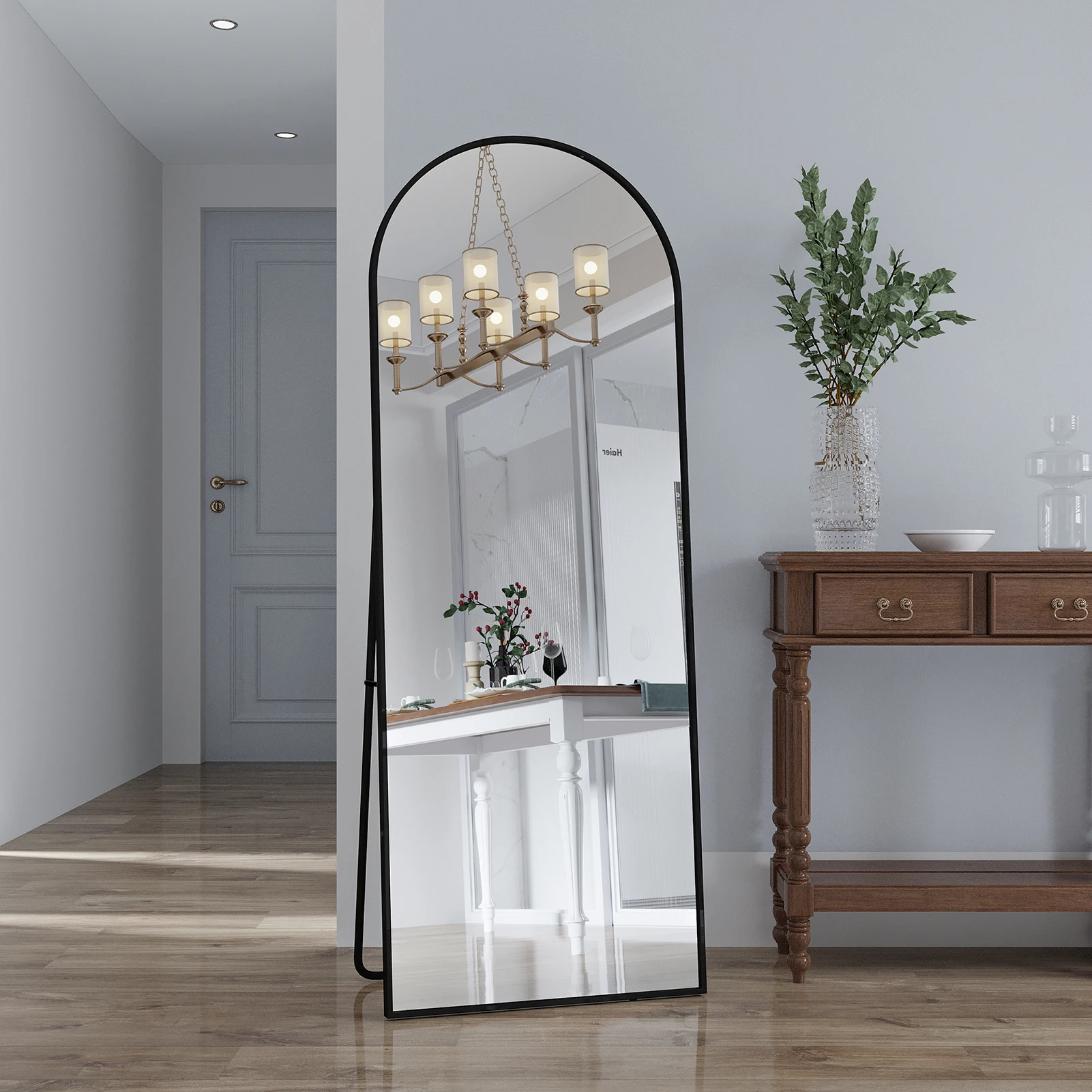 Rosahqnda Ganzkörperspiegel, gewölbter, bodenstehender Ankleidespiegel mit gehärtetem Glas und Aluminiumrahmen, rutschfester Standfuß, Schlafzimmerspiegel, Gold/Schwarz